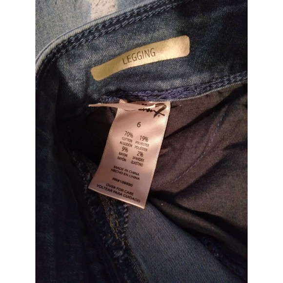 Seven 7 Booty Shaper Leggings Denim Jeans Jeggings Distressed Size 6 - Picture 5 of 10